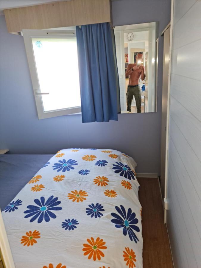 Kerlinga Hotel Bredene Buitenkant foto