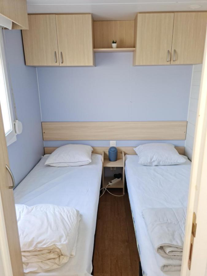 Kerlinga Hotel Bredene Buitenkant foto