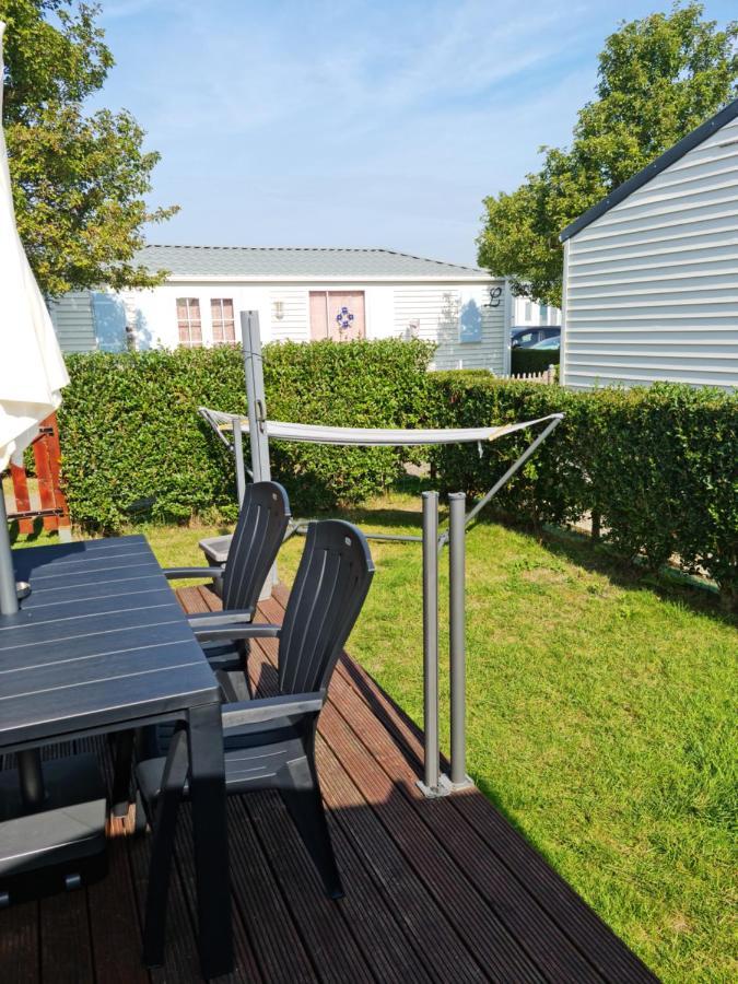 Kerlinga Hotel Bredene Buitenkant foto